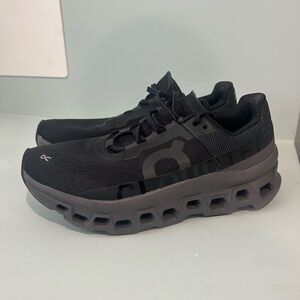 On Running Cloud Monster Sneakers